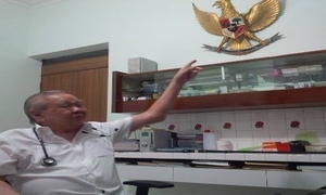 Kisah Dokter Lo, Dokter Gratis dari Solo Tionghoa.INFO Kisah Dokter Lo, Dokter Gratis dari Solo Tionghoa.INFO