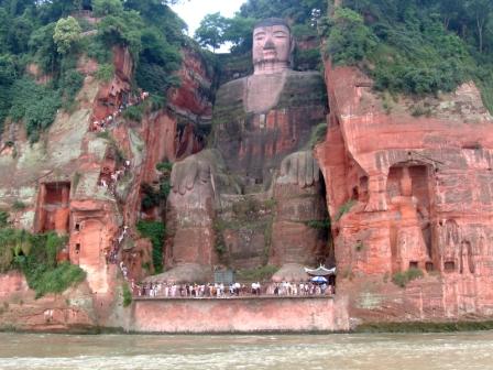 leshan buddha statue