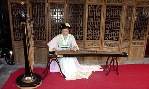 Guzheng Alat  Musik  Tradisional Khas Tiongkok Tionghoa 