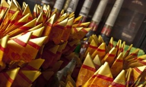 Perlukah Melakukan Tradisi Bakar Kertas  Kimcoa Tionghoa 