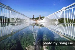 Jembatan Kaca Zhangjiajie