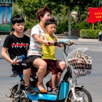 Populasi Tiongkok Diperkirakan Susut Sebelum 2025